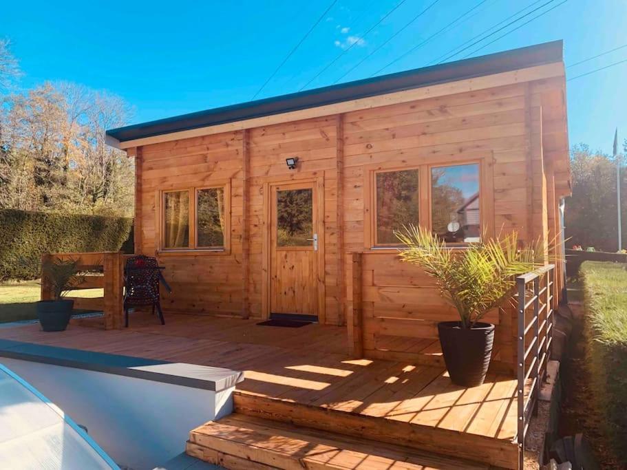 Chalet 2 Personnes Avec Jacuzzi Et Piscine Saisonniere Partagee Corcieux Zewnętrze zdjęcie