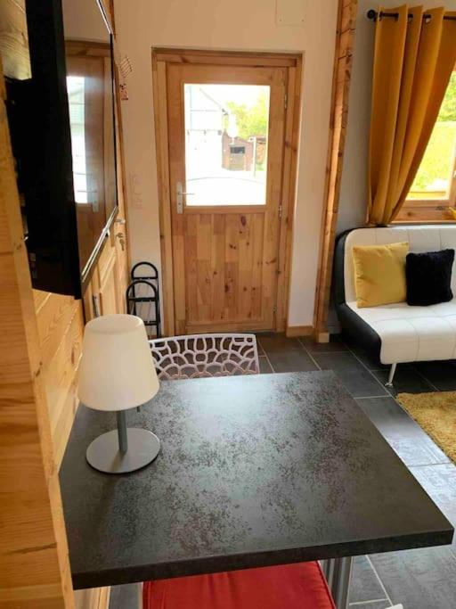 Chalet 2 Personnes Avec Jacuzzi Et Piscine Saisonniere Partagee Corcieux Zewnętrze zdjęcie